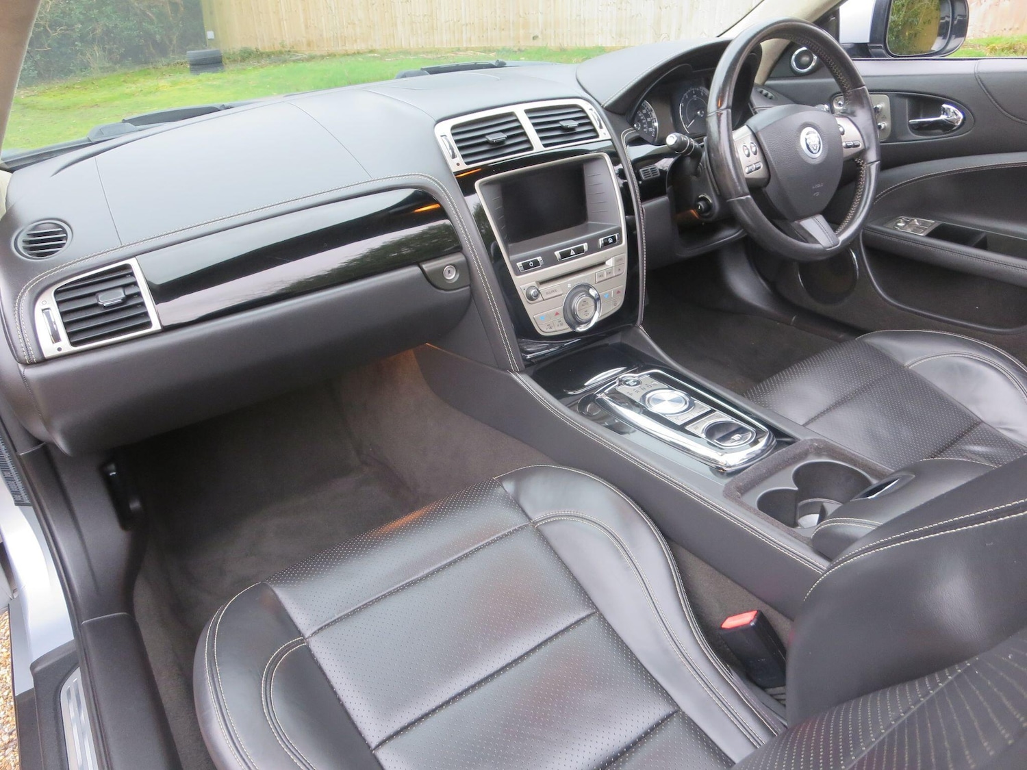 Used Jaguar XK 2010 for sale - 77853548: Photo 31