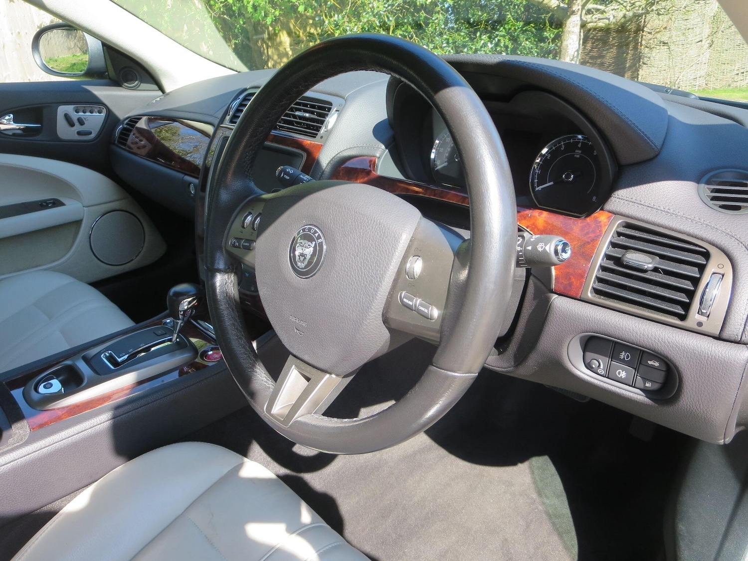 Used Jaguar XK 2007 for sale - 78171433: Photo 8