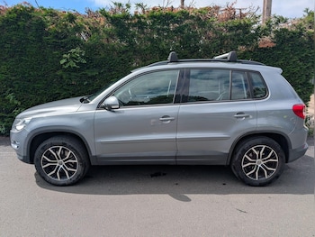 Used Volkswagen Tiguan 2010 for sale - 75691854: Photo
