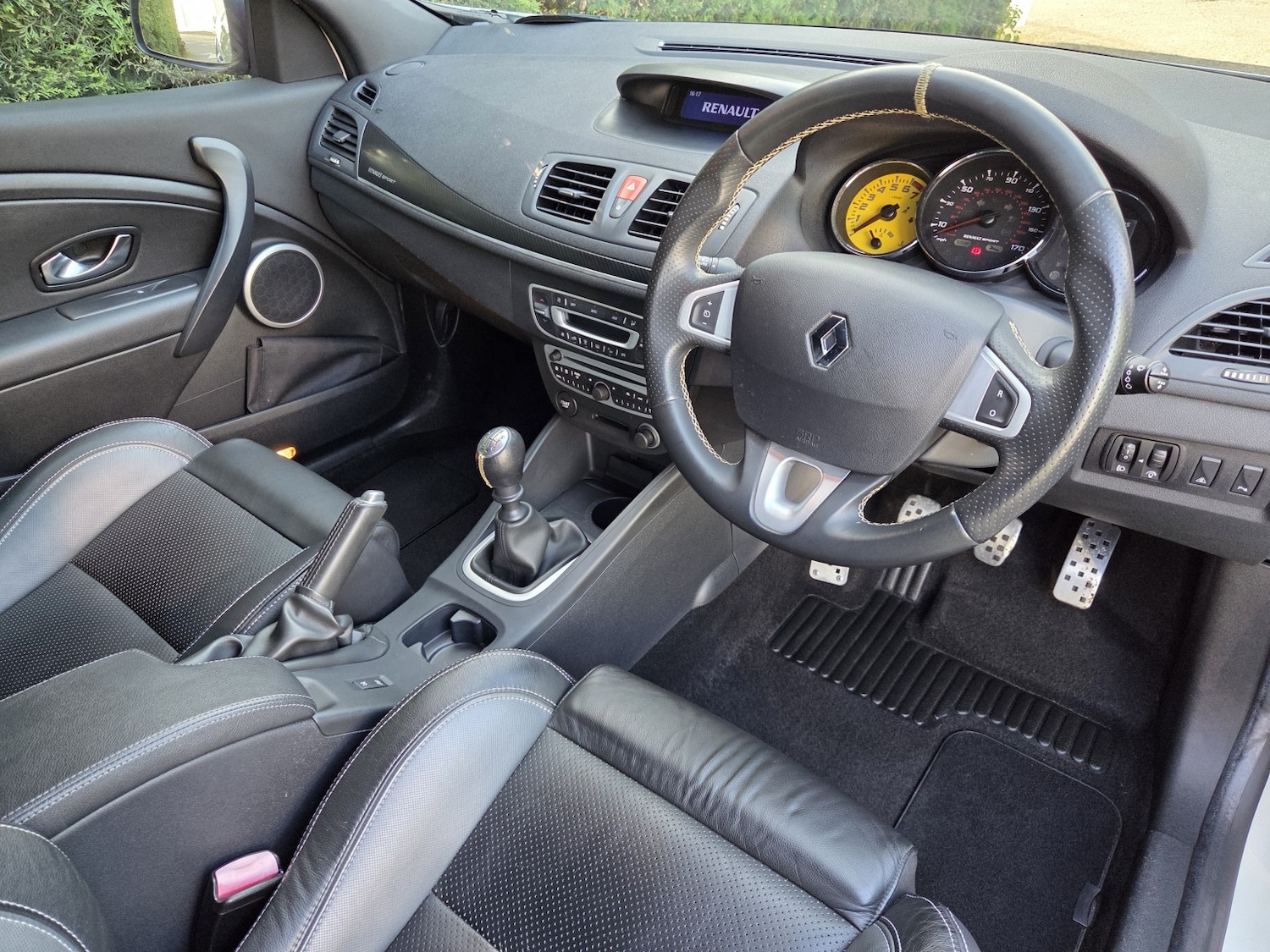 Used Renault Megane 2010 for sale - 77766509: Photo 10