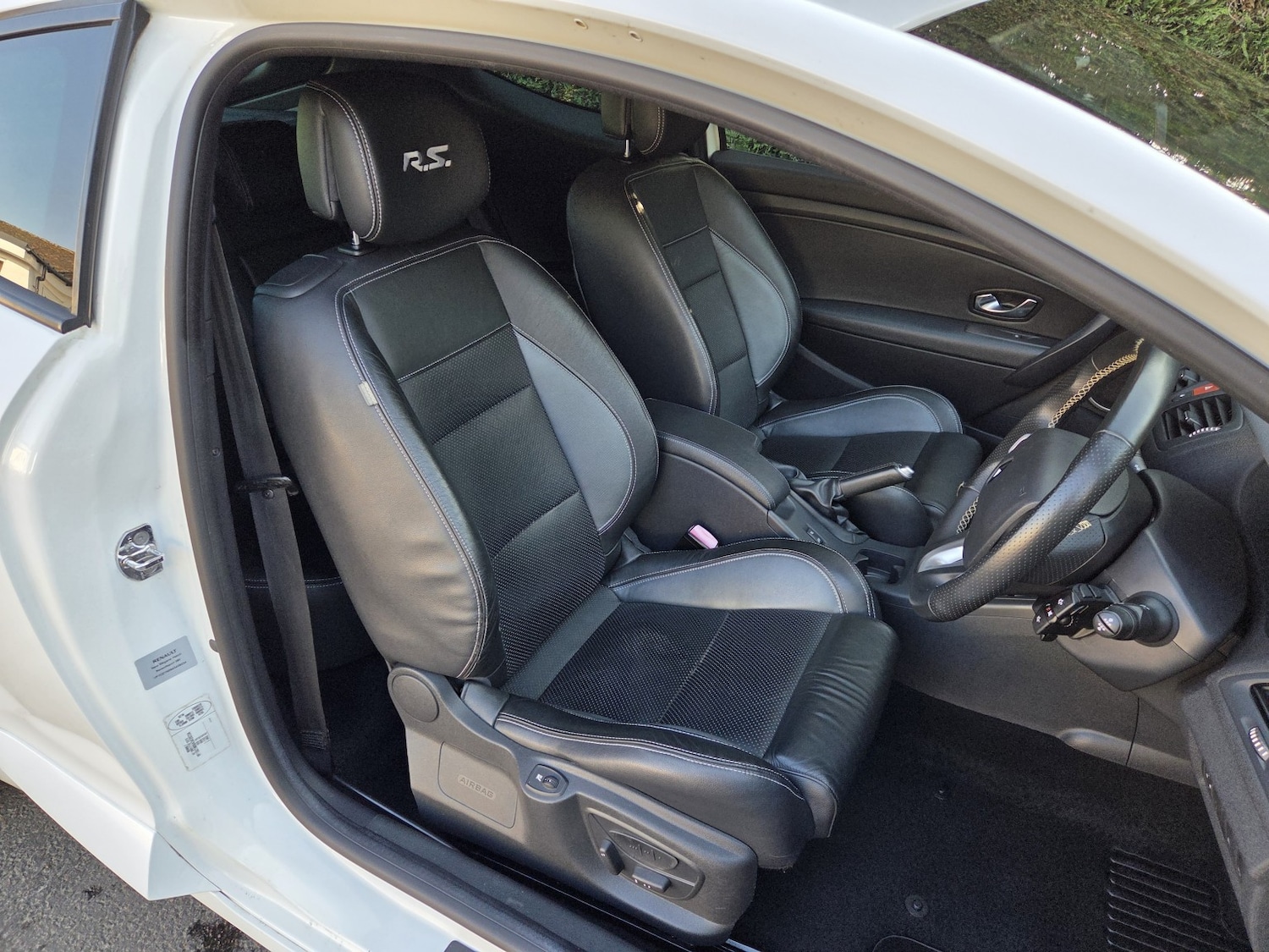 Used Renault Megane 2010 for sale - 77766509: Photo 11