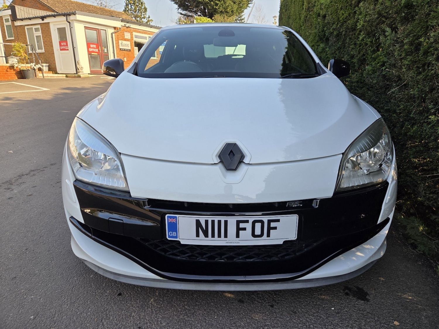 Used Renault Megane 2010 for sale - 77766509: Photo 2