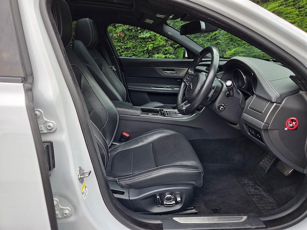 Used Jaguar XF 2015 for sale - 75282801: Photo 8