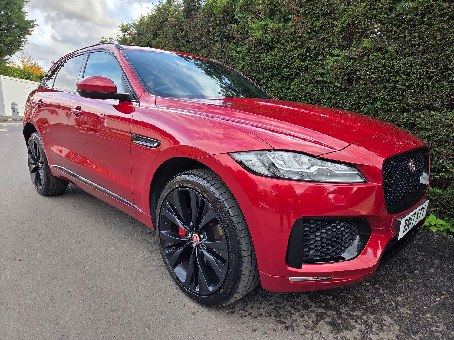 Used Jaguar F-Pace 2017 for sale - 76699237: Photo 2