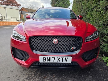 Used Jaguar F-Pace 2017 for sale - 76699237: Photo