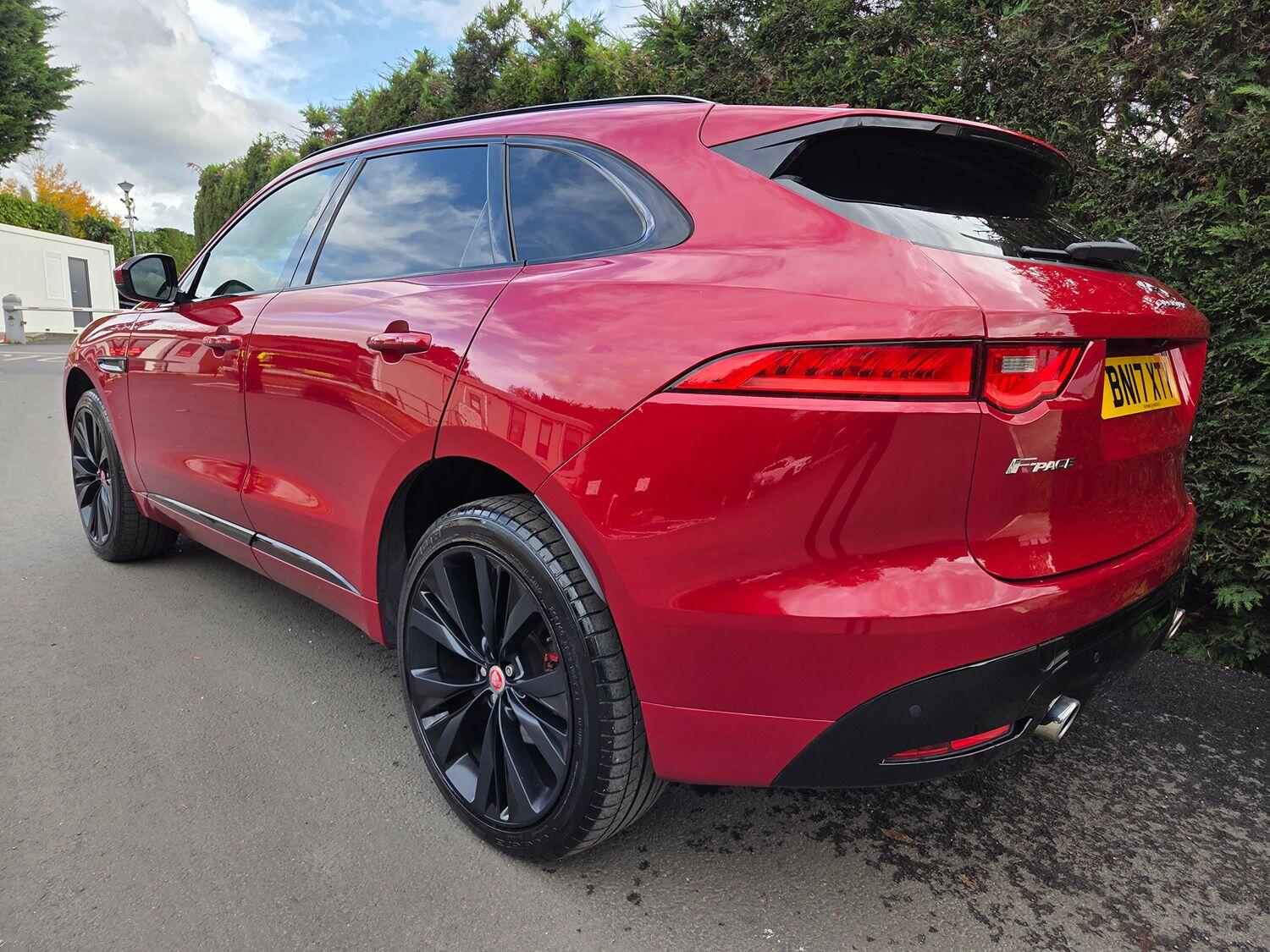 Used Jaguar F-Pace 2017 for sale - 76699237: Photo 5