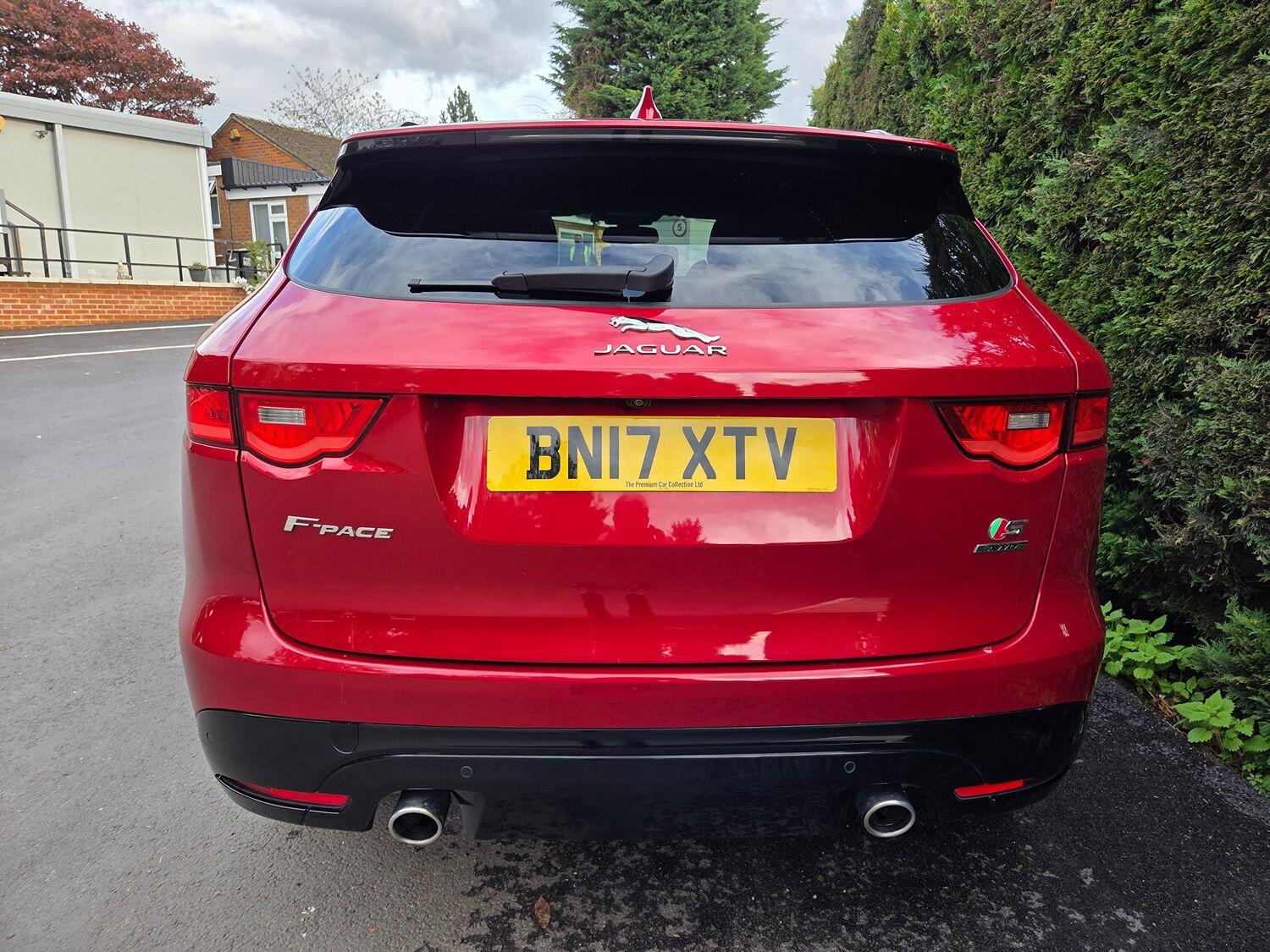 Used Jaguar F-Pace 2017 for sale - 76699237: Photo 6