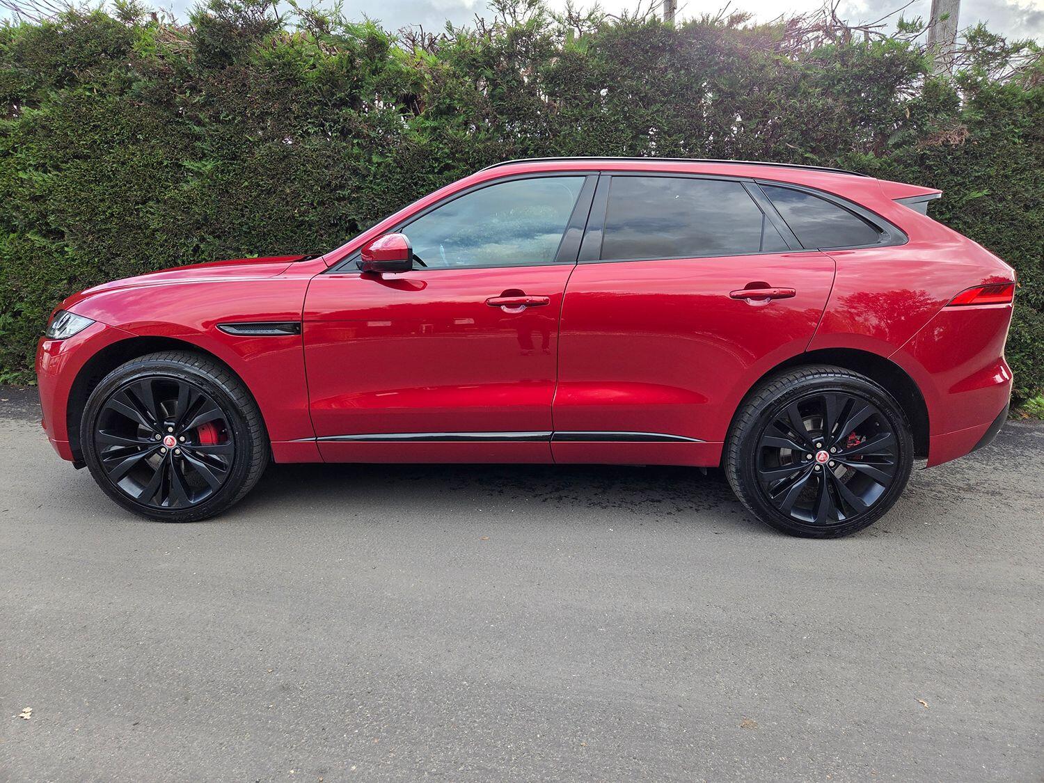 Used Jaguar F-Pace 2017 for sale - 76699237: Photo 8