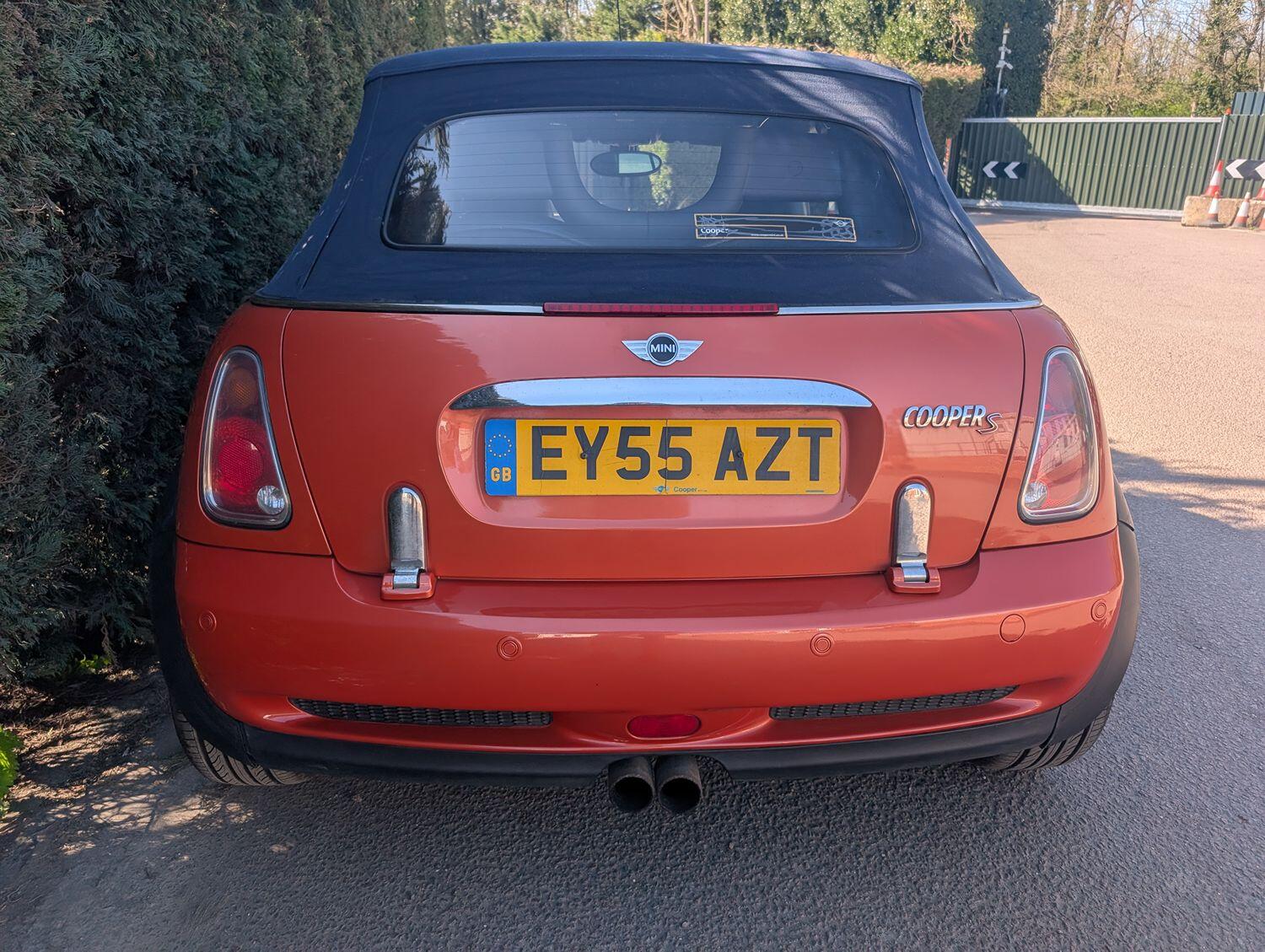 Used MINI Convertible 2005 for sale - 76794192: Photo 9
