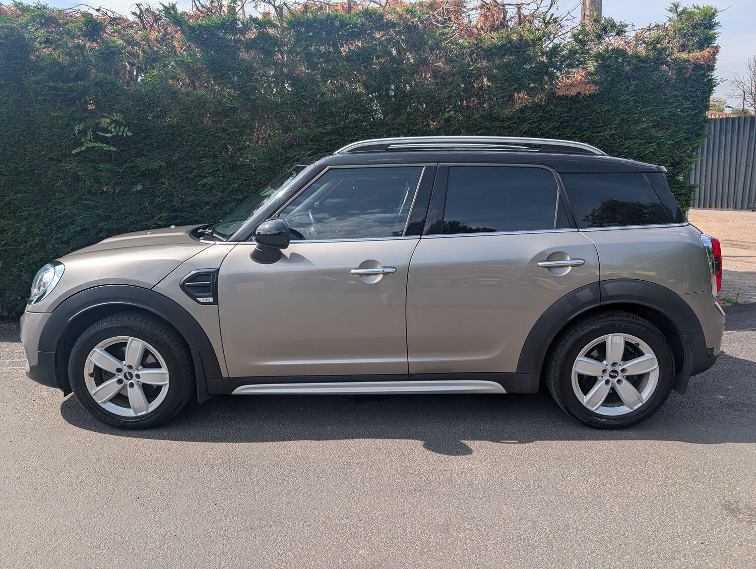 Used MINI Countryman 2017 for sale - 76794184: Photo 2