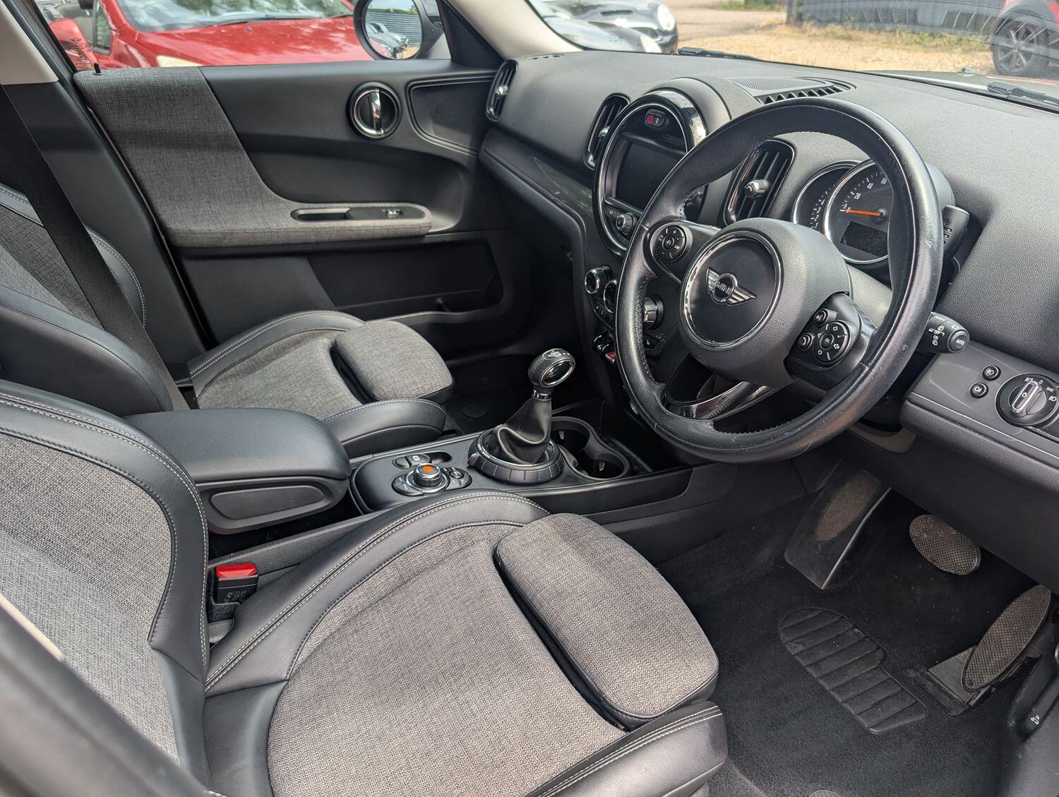 Used MINI Countryman 2017 for sale - 76794184: Photo 3