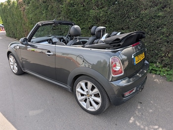 Used MINI Convertible 2012 for sale - 79335516: Photo