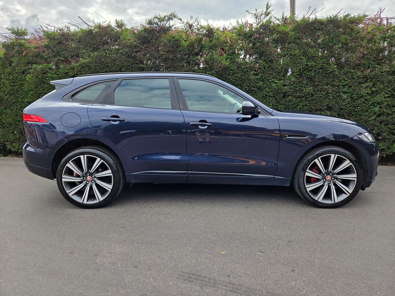Used Jaguar F-Pace 2016 for sale - 76769562: Photo 1