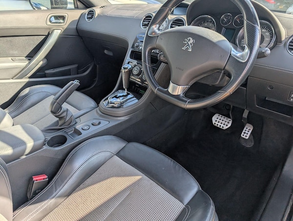 Used Peugeot RCZ 2013 for sale - 73684539: Photo 11