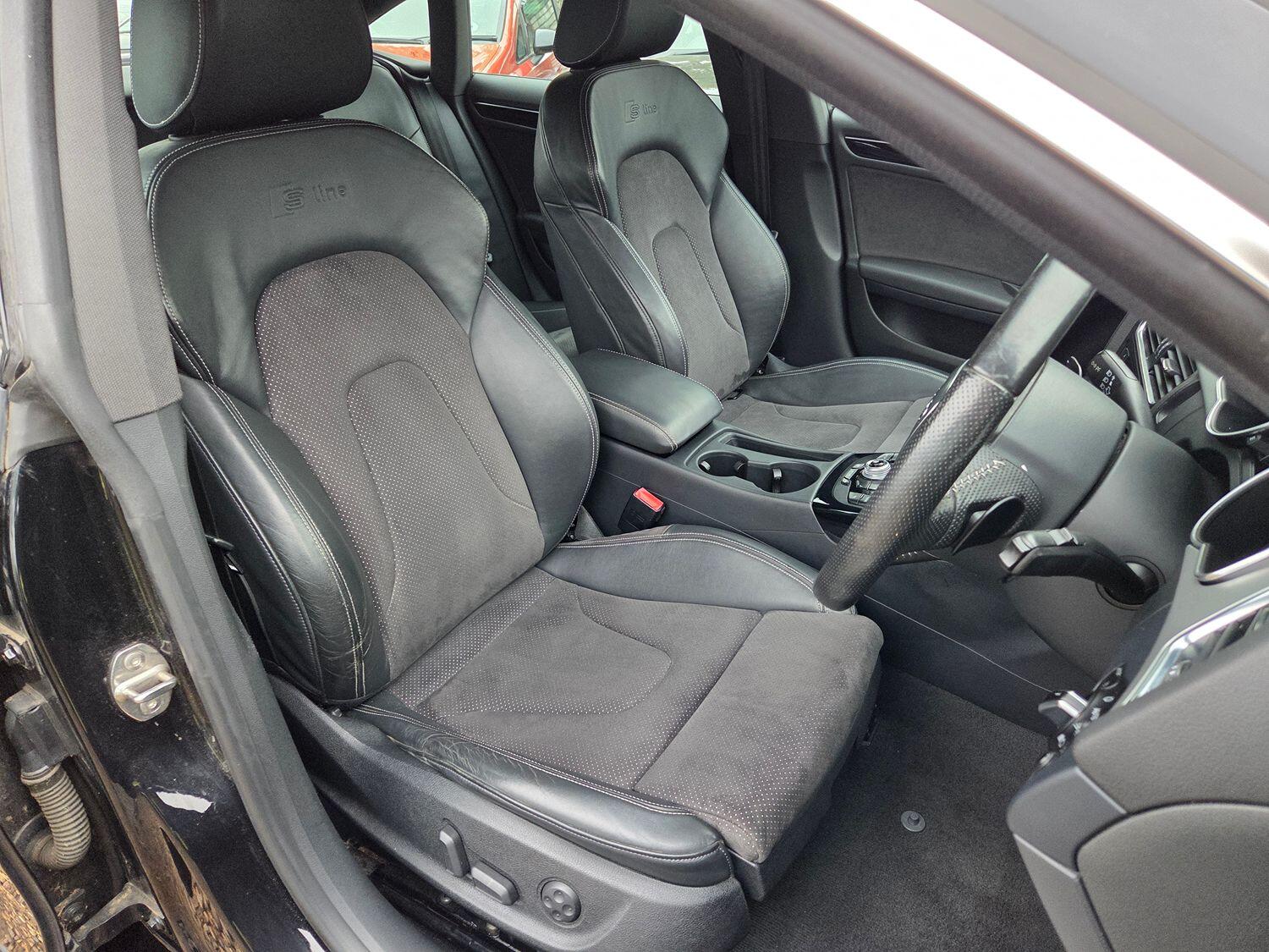 Used Audi A5 2011 for sale - 76510819: Photo 9