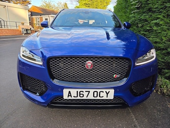 Used Jaguar F-Pace 2017 for sale - 75608243: Photo