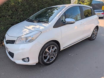 Used Toyota Yaris 2013 for sale - 77973722: Photo