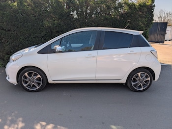Used Toyota Yaris 2013 for sale - 77973722: Photo
