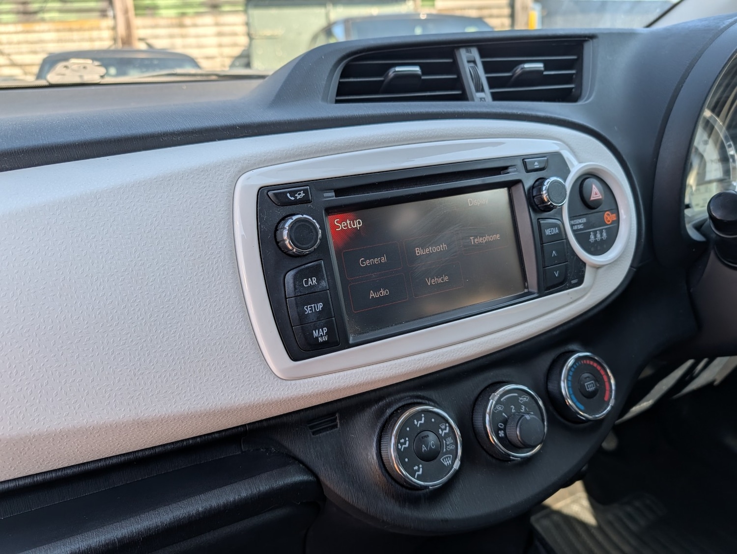 Used Toyota Yaris 2013 for sale - 77973722: Photo 8