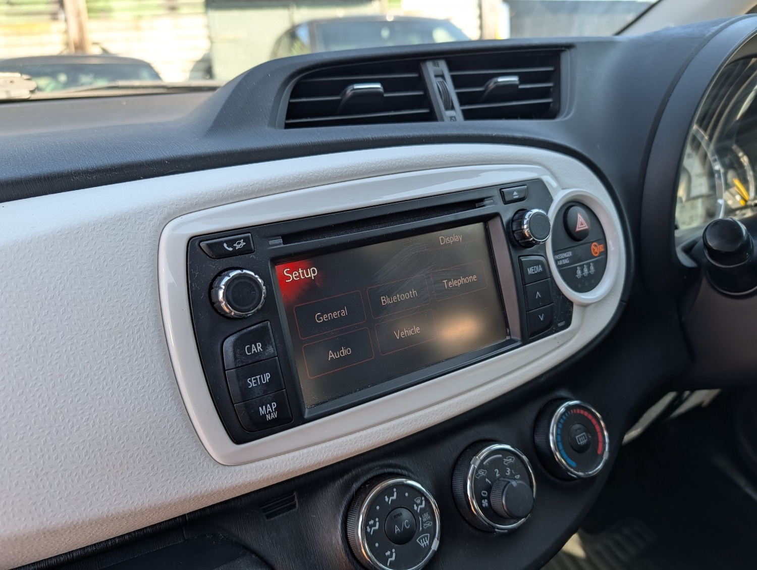 Used Toyota Yaris 2013 for sale - 77973722: Photo 9