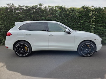 Porsche - Cayenne