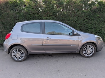 Used Renault Clio 2012 for sale - 78813402: Photo