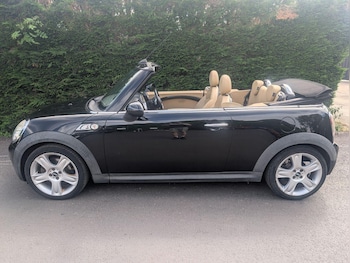 Used MINI Convertible 2009 for sale - 75644271: Photo