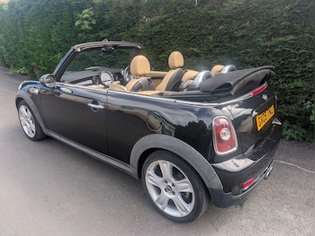Used MINI Convertible 2009 for sale - 75644271: Photo