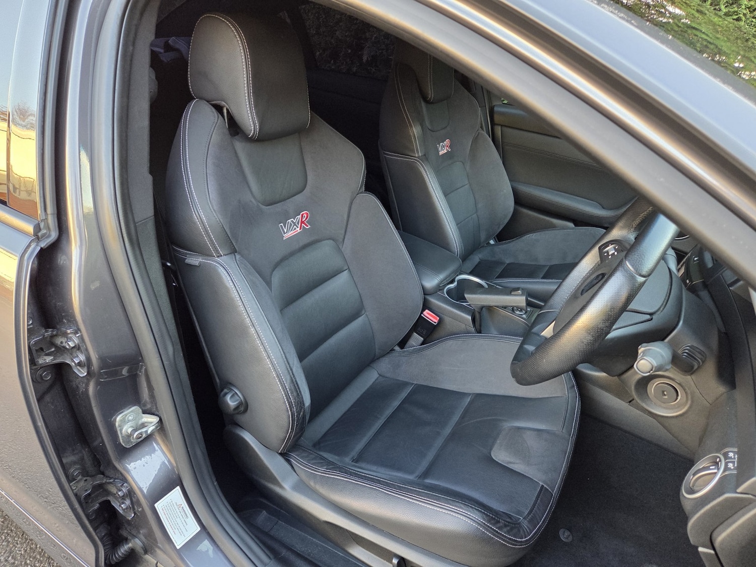 Used Vauxhall VXR8 2009 for sale - 76785018: Photo 10