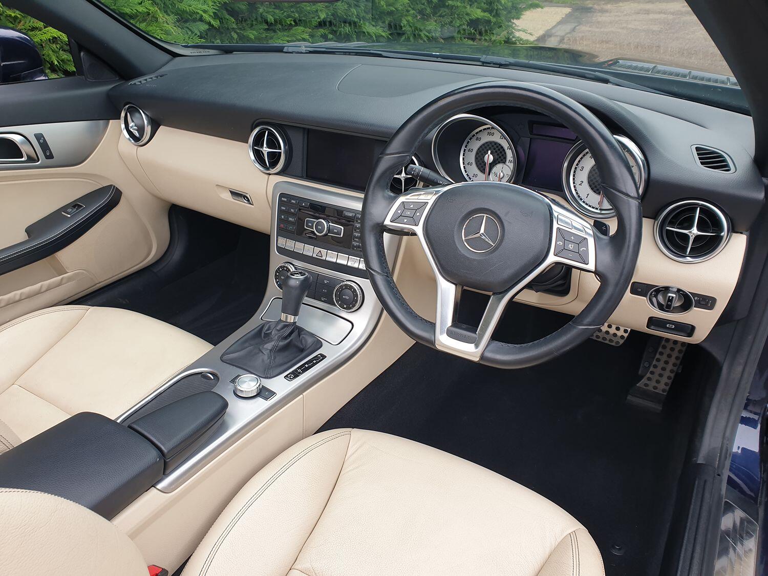 Used Mercedes-Benz SLK 2011 for sale - 77014882: Photo 9