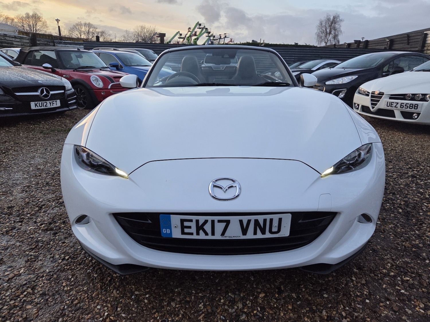 Used Mazda MX-5 2017 for sale - 77792792: Photo 2
