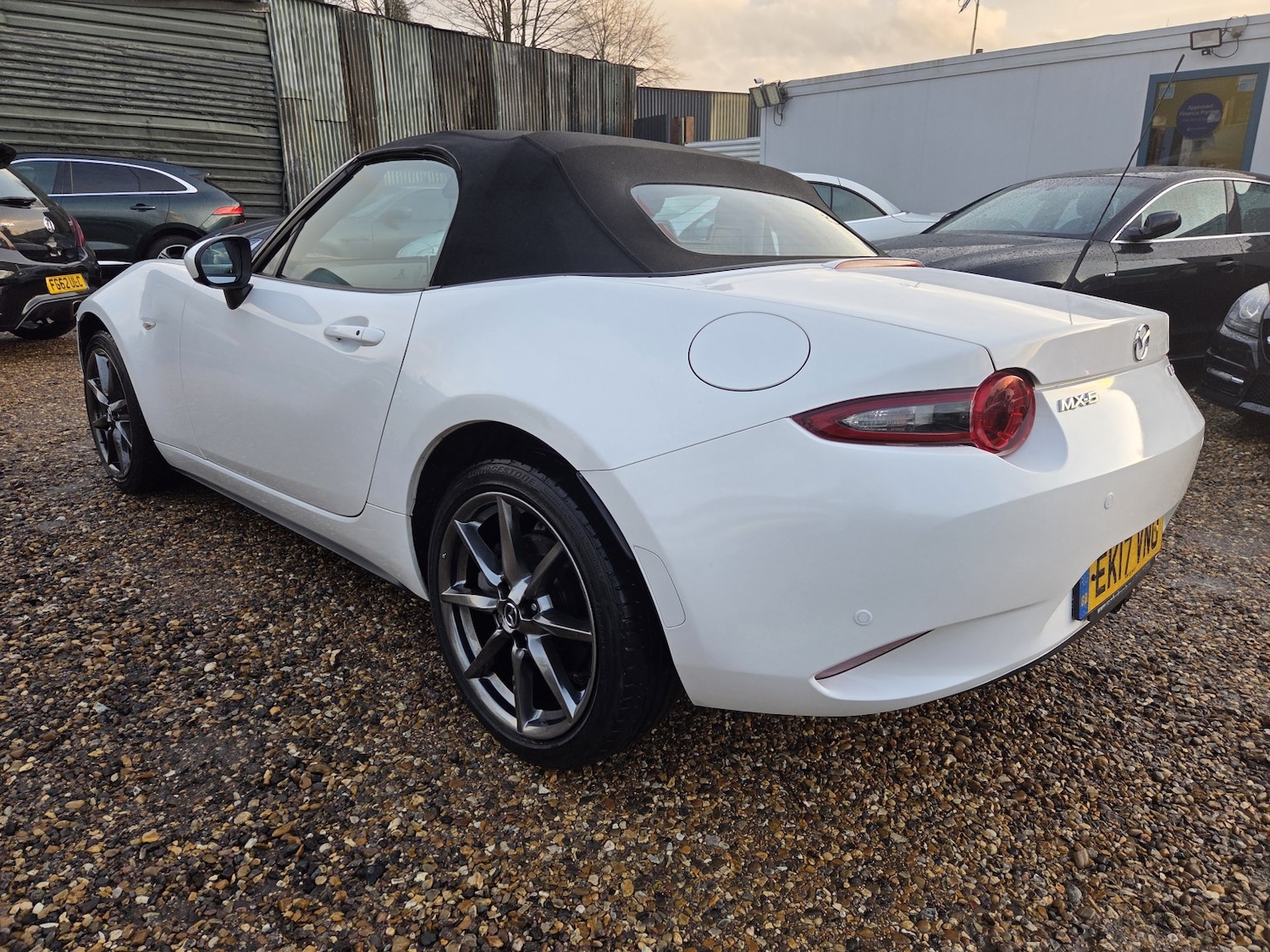 Used Mazda MX-5 2017 for sale - 77792792: Photo 9
