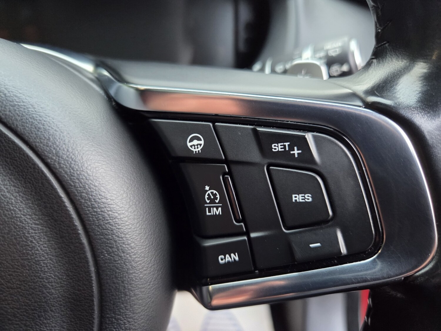 Used Jaguar F-Pace 2017 for sale - 77558516: Photo 15