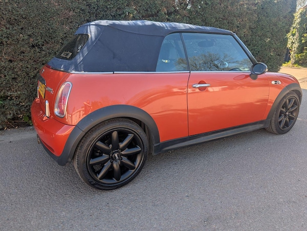 Used MINI Convertible 2005 for sale - 74291404: Photo 10