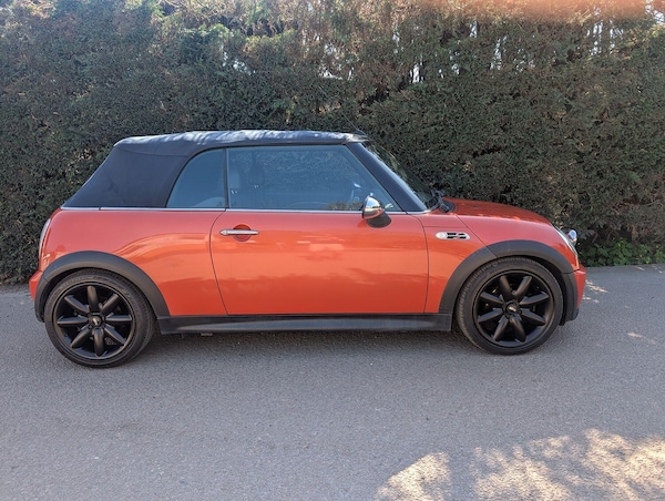 Used MINI Convertible 2005 for sale - 74291404: Photo 5
