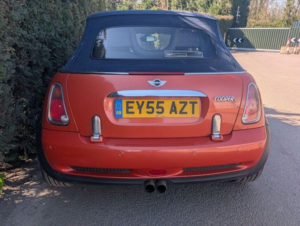Used MINI Convertible 2005 for sale - 74291404: Photo 9