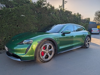 Used Porsche Taycan 2022 for sale - 77921400: Photo