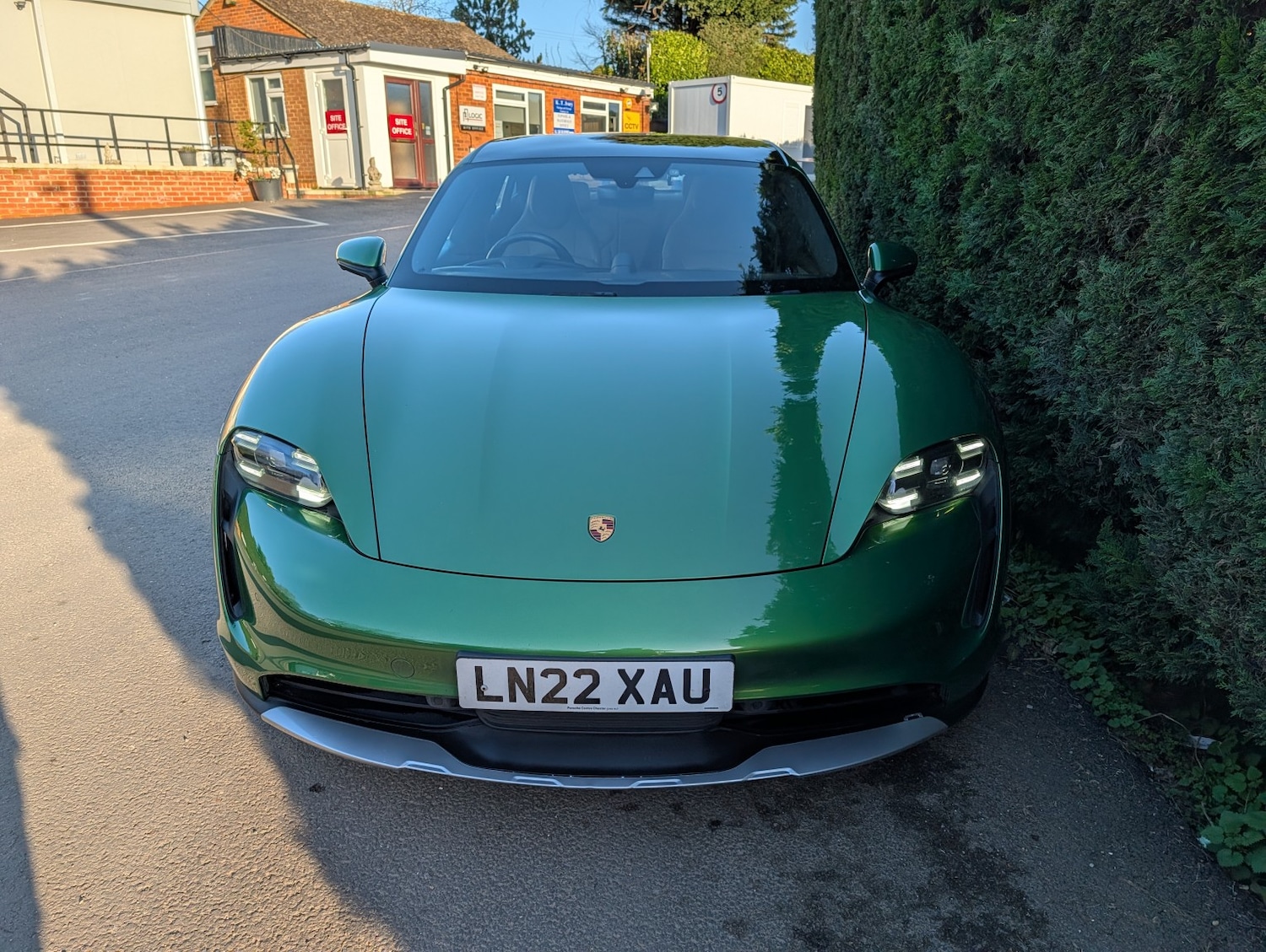 Used Porsche Taycan 2022 for sale - 77921400: Photo 8