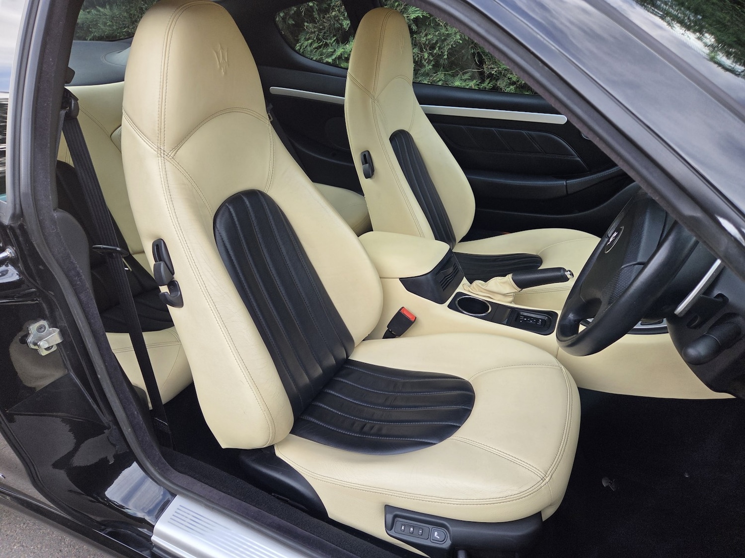 Used Maserati Coupe 2007 for sale - 77313947: Photo 11