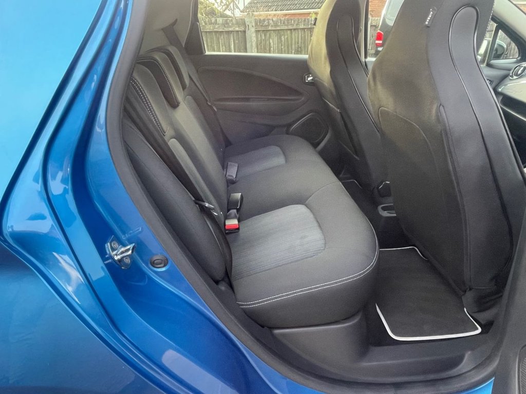 Used Renault Zoe 2019 for sale - 77080543: Photo 4