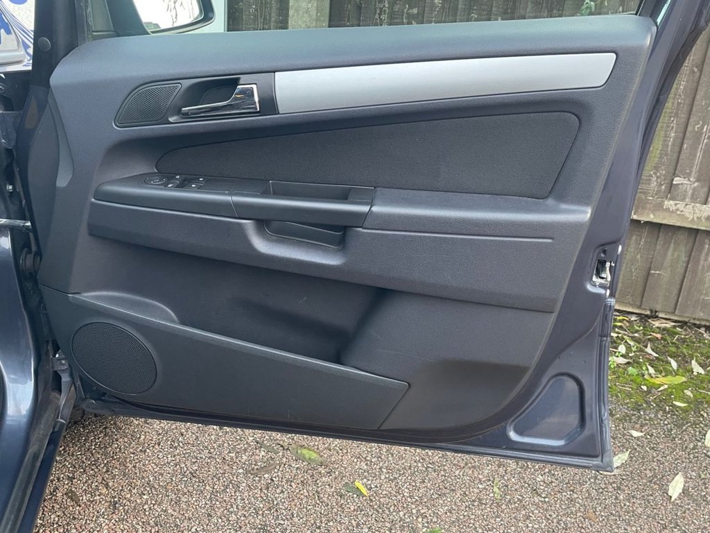 Used Vauxhall Zafira 2009 for sale - 76950628: Photo 27