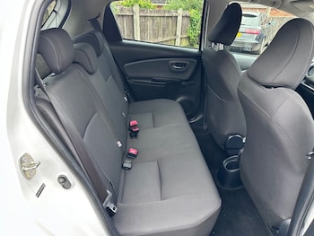 Used Toyota Yaris 2017 for sale - 78645086: Photo