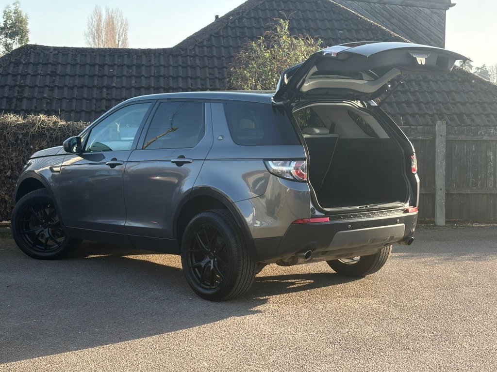 Used Land Rover Discovery Sport 2015 for sale - 77780286: Photo 13