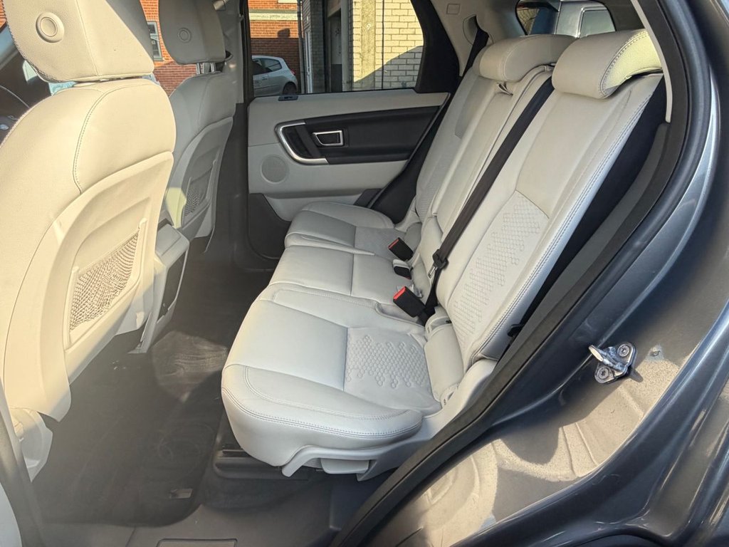 Used Land Rover Discovery Sport 2015 for sale - 77780286: Photo 25