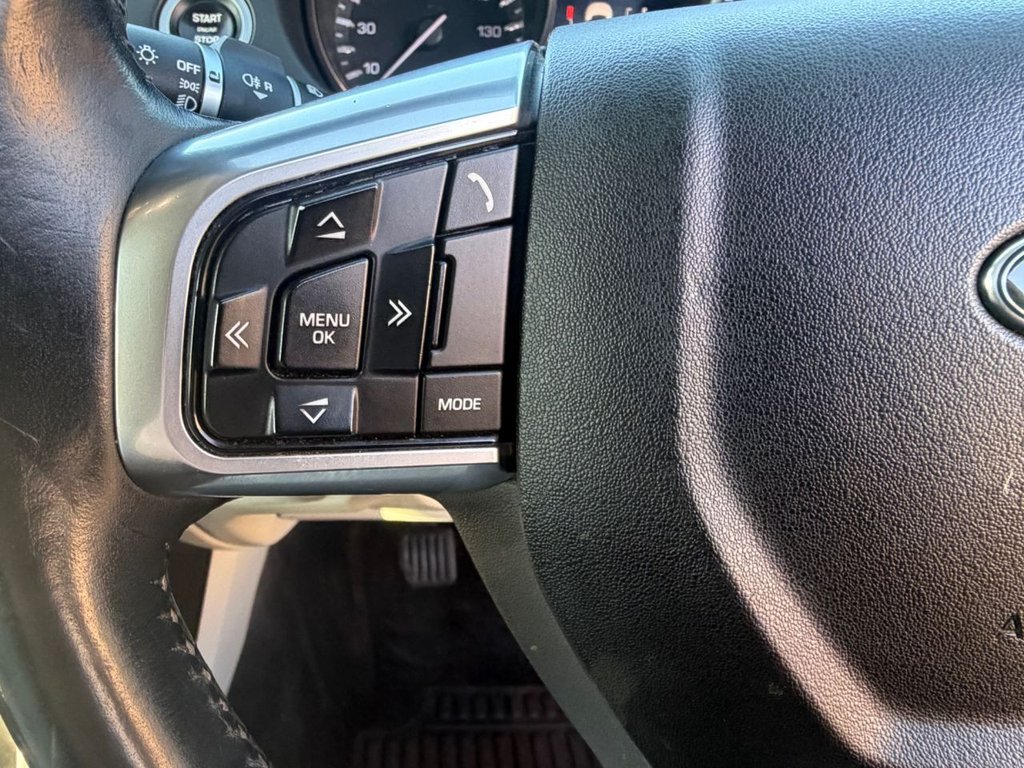 Used Land Rover Discovery Sport 2015 for sale - 77780286: Photo 6