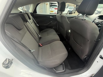 Used Ford Focus 2014 for sale - 78663830: Photo