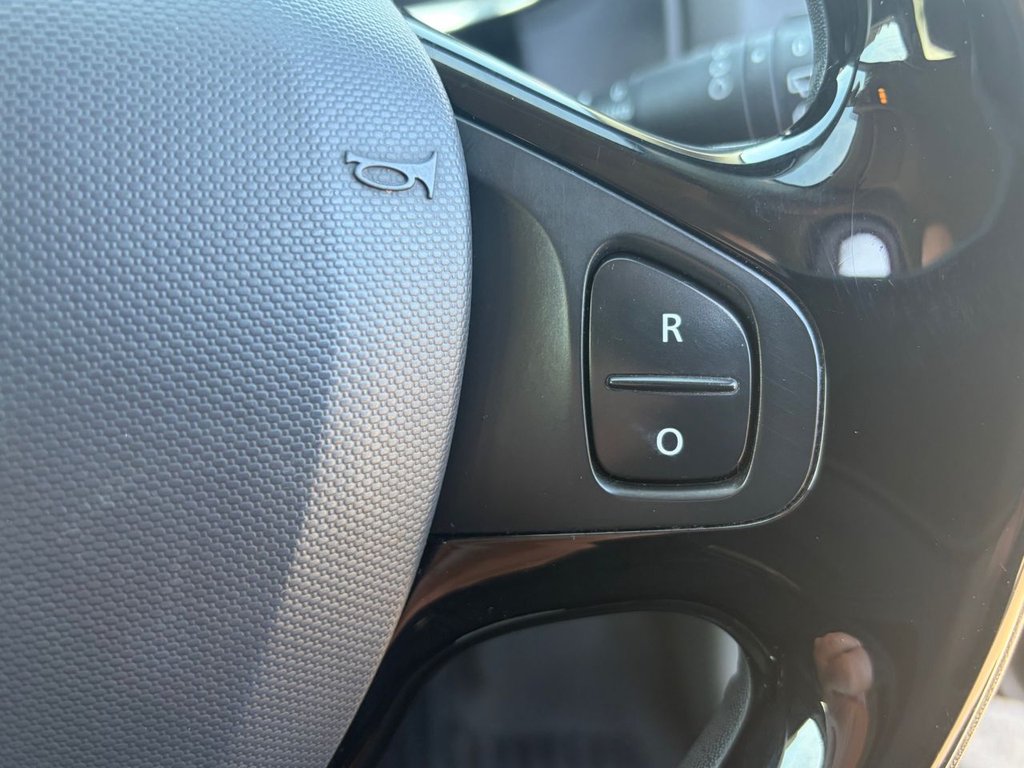 Used Renault Clio 2013 for sale - 77976385: Photo 11