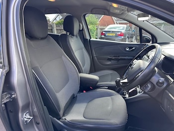 Used Renault Captur 2015 for sale - 78632351: Photo