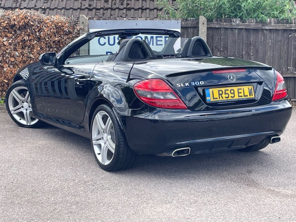 Used Mercedes-Benz SLK 2009 for sale - 76772656: Photo 12