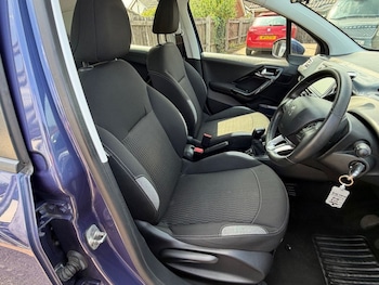 Used Peugeot 208 2016 for sale - 79186821: Photo